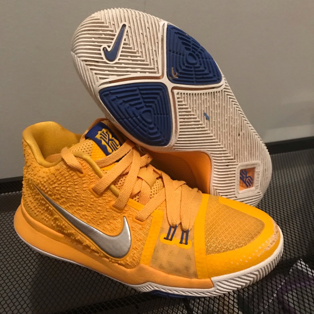 Kyrie 3 Mac and Cheese
